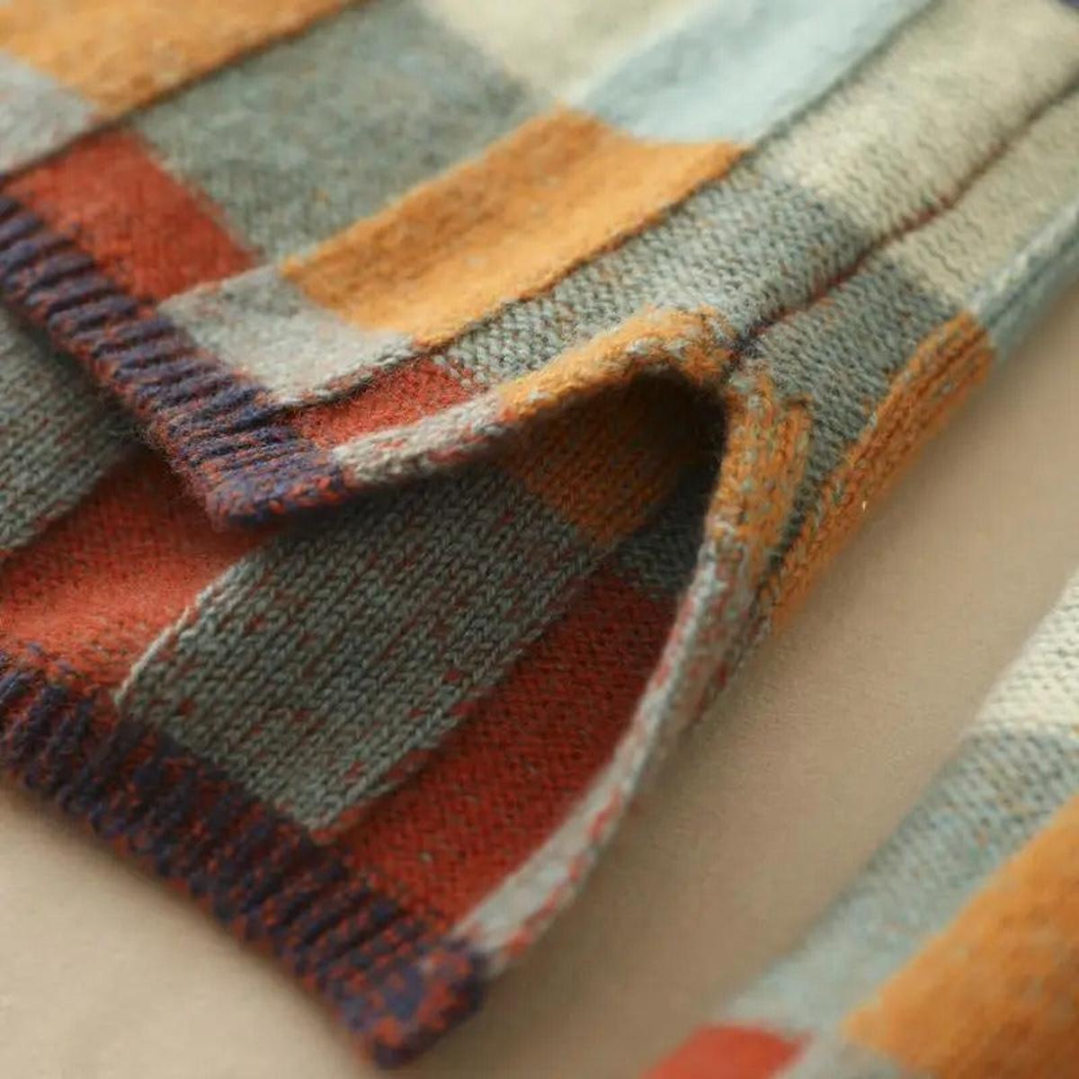 Damen Rollkragenpullover aus Kaschmir mit Patchwork-Strick