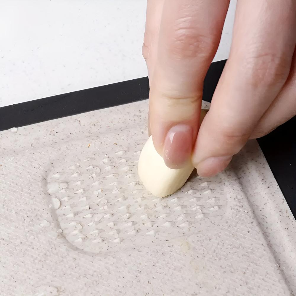 Wendbares Edelstahl-Schneidebrett – Hygienisch, Langlebig & Vielseitig