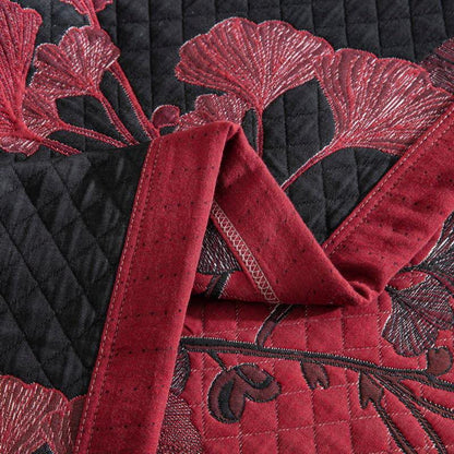 Herbstglanz Wendedecke – Baumwollquilt mit Gingko-Blatt-Muster in Orange