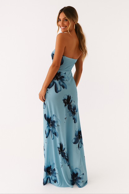 Blaues trägerloses Maxikleid mit Blumenmuster und weitem Rock