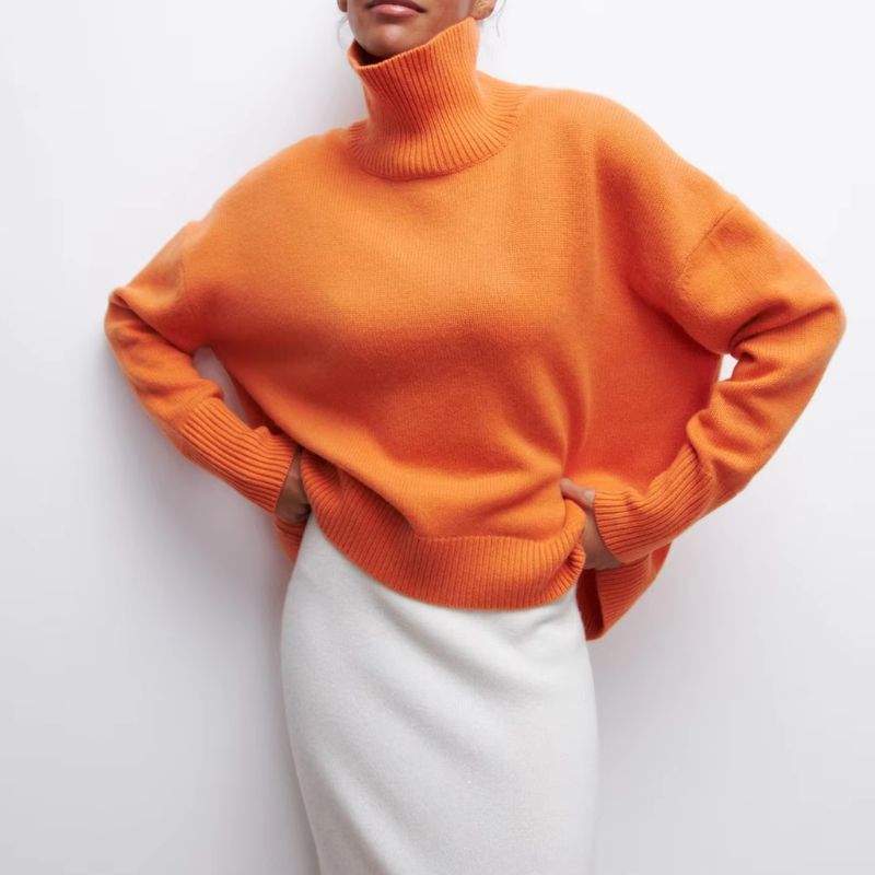 Strickpullover mit hohem Kragen und lockerer Passform