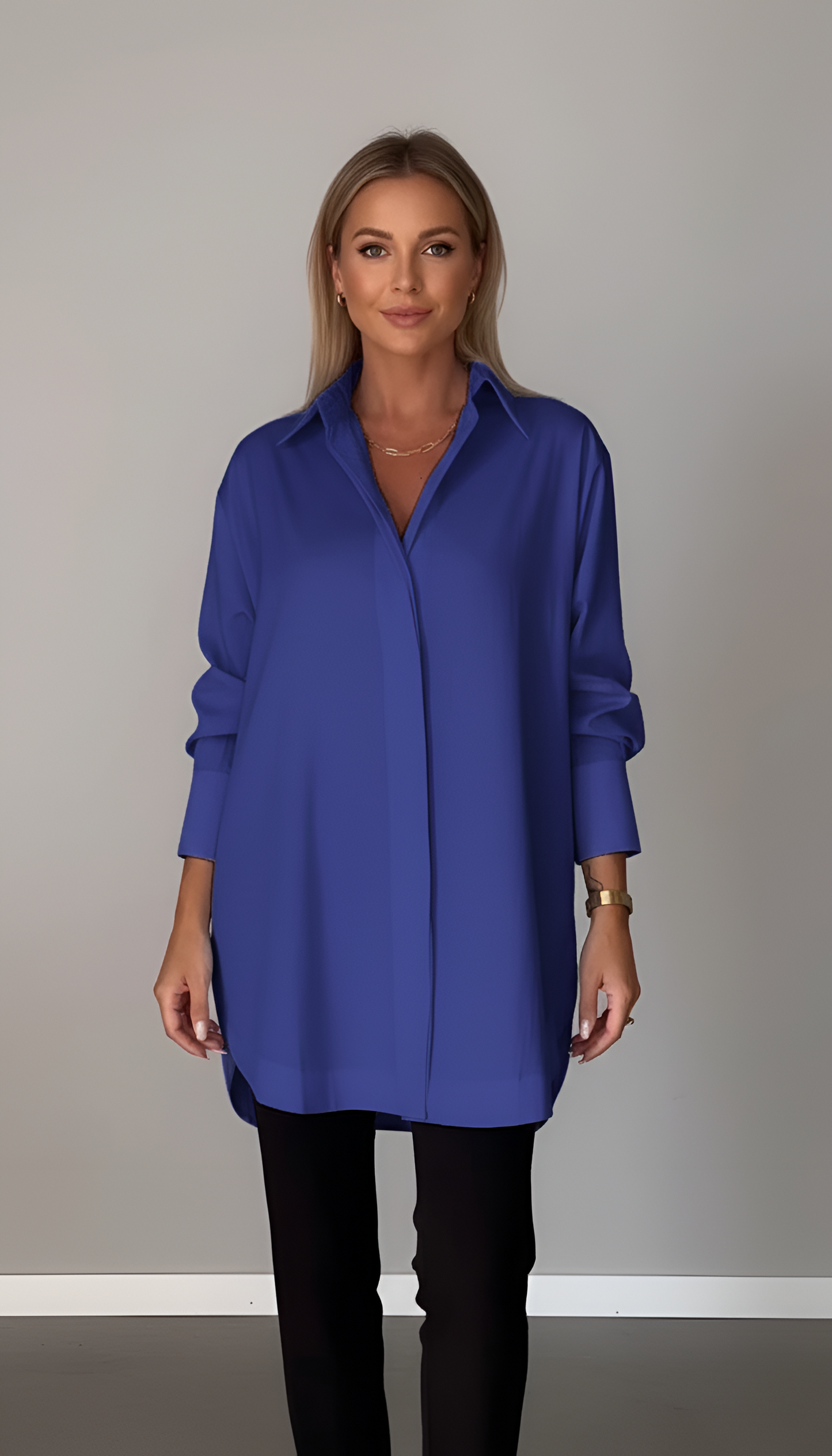 Damenbluse aus Baumwolle in Oversize mit klassischem Kragen