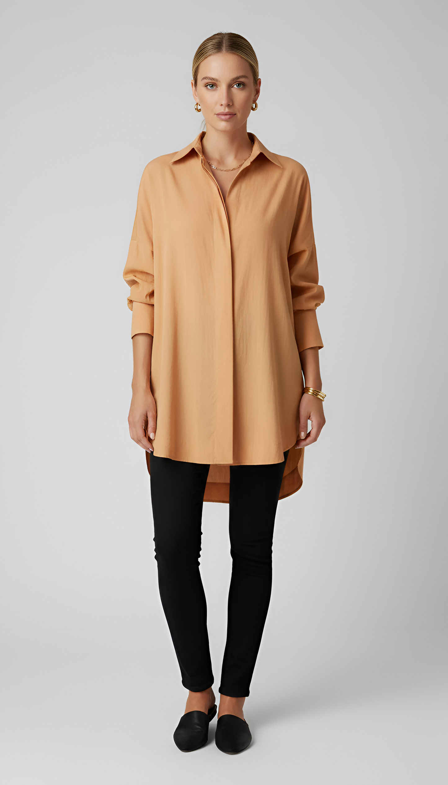 Damenbluse aus Baumwolle in Oversize mit klassischem Kragen