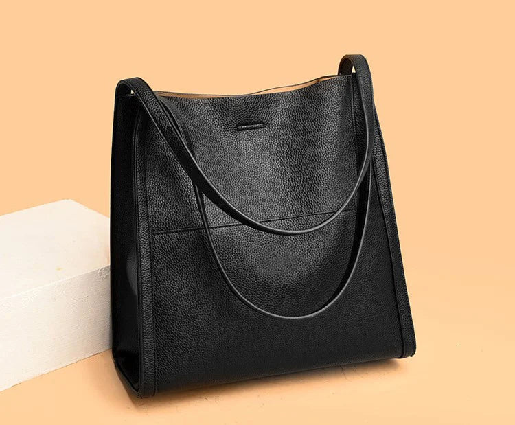 Damen Handtasche aus Leder mit mehreren Fächern