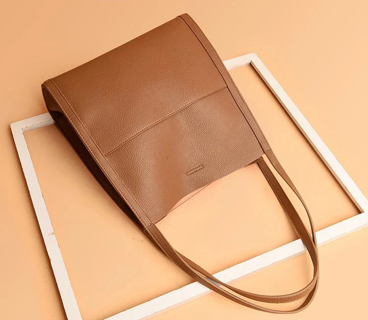 Damen Handtasche aus Leder mit mehreren Fächern