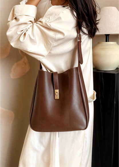 Damen-Schultertasche aus Leder mit geräumigem Hauptfach