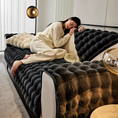 Veloura Élite Sofabezug – Ultrakuschliger Schutz mit edlem Steppmuster