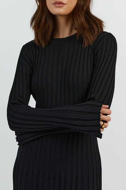 Damen-Maxikleid bodenlang mit vertikalen Linien und schmaler Silhouette
