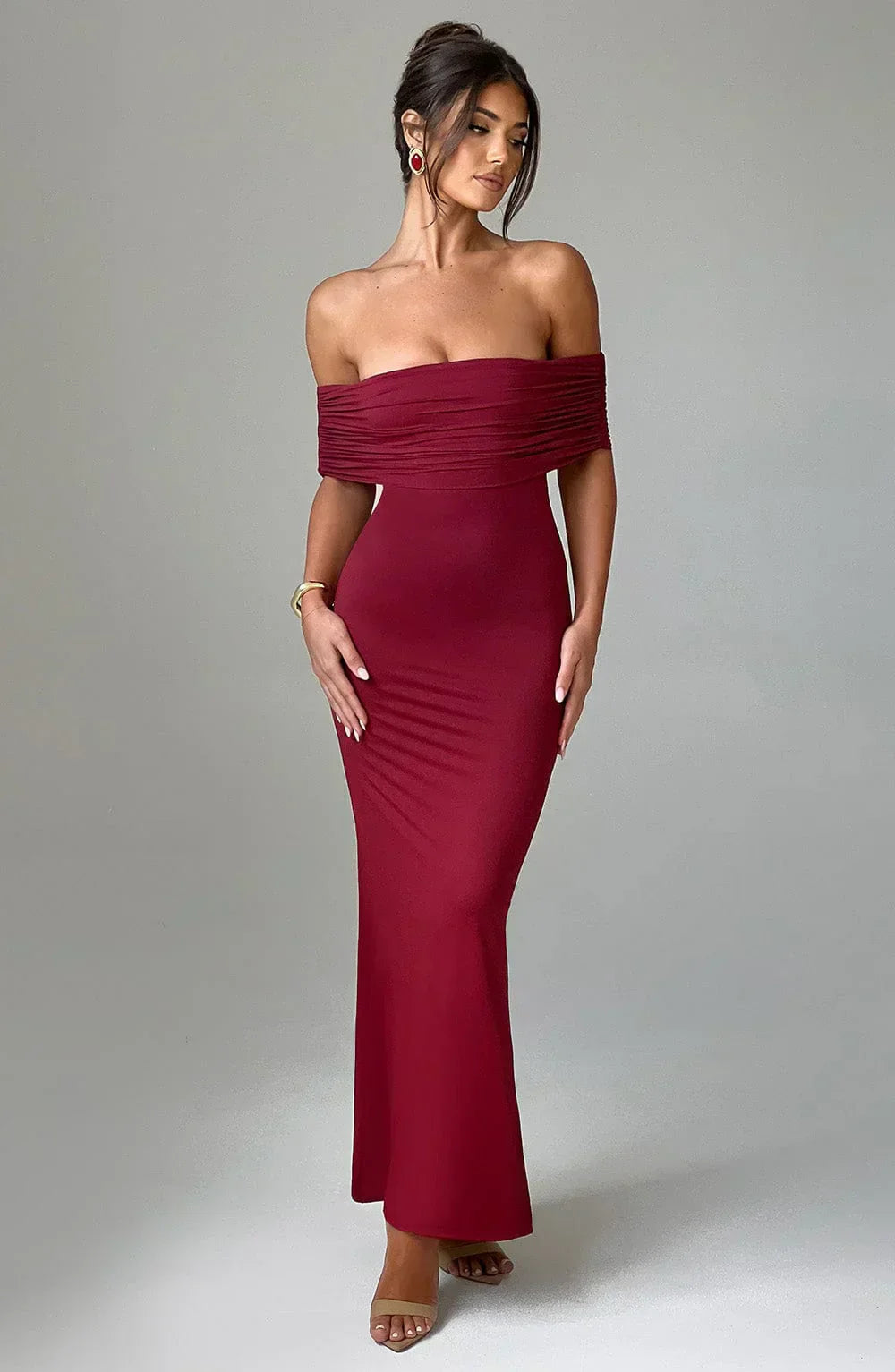 Damen-Maxikleid Serena mit offenem Rücken und fließender Silhouette