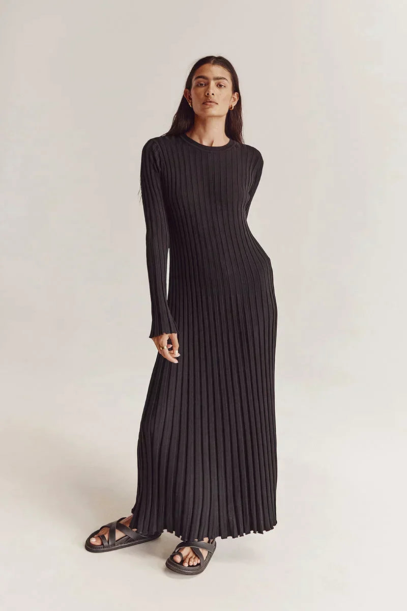 Damen-Maxikleid bodenlang mit vertikalen Linien und schmaler Silhouette