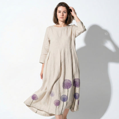 Women's maxi dress with long sleeves and floral print