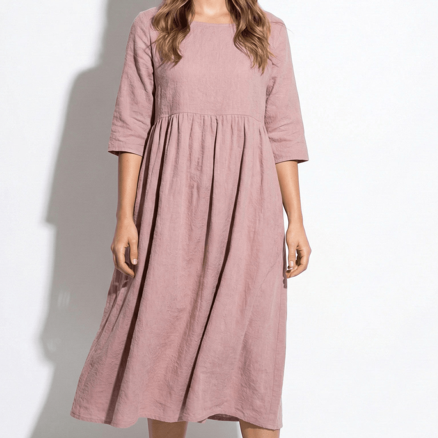 Women's midi dress with round neckline and side pockets