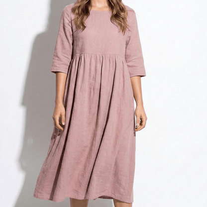 Women's midi dress with round neckline and side pockets