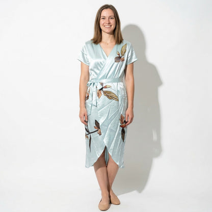 Women's midi dress with V-neck and floral print